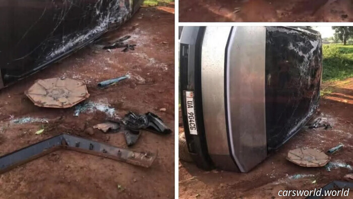 Единственный в Уганде Cybertruck перевернулся в вирусном ДТП, и некому его починить | Carscoops